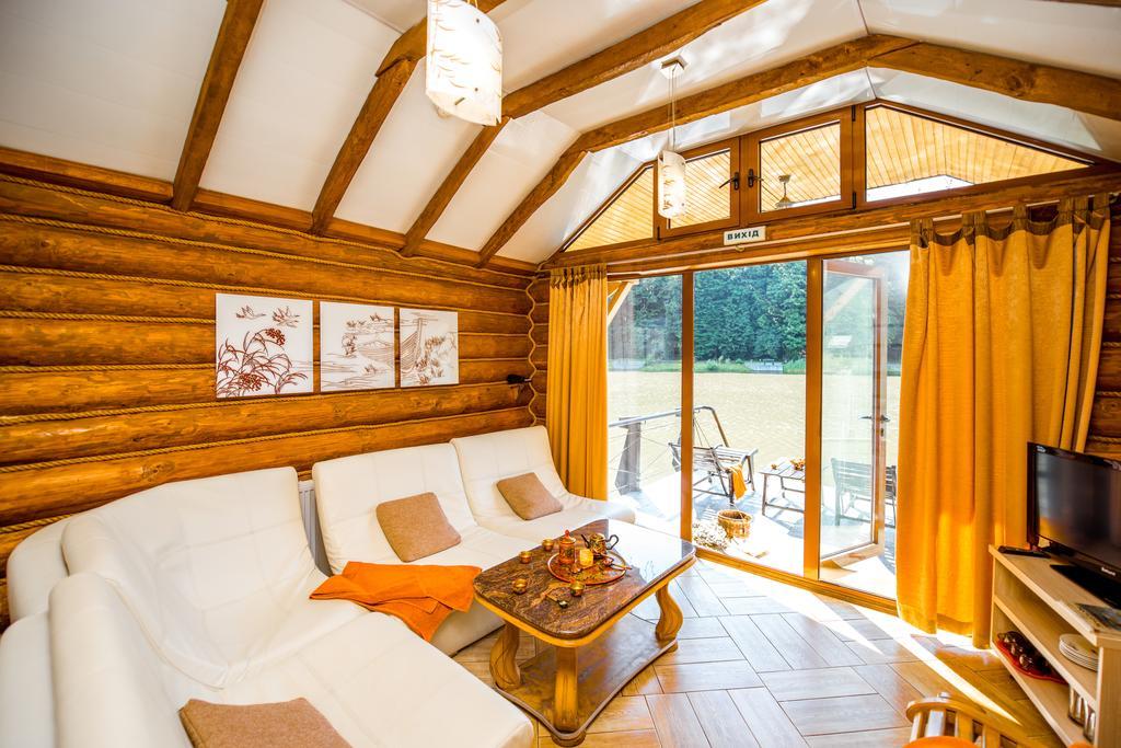 Buhta Vikingiv Hotell Vodniki Exteriör bild