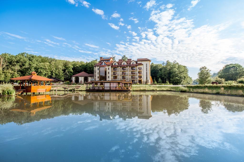 Buhta Vikingiv Hotell Vodniki Exteriör bild