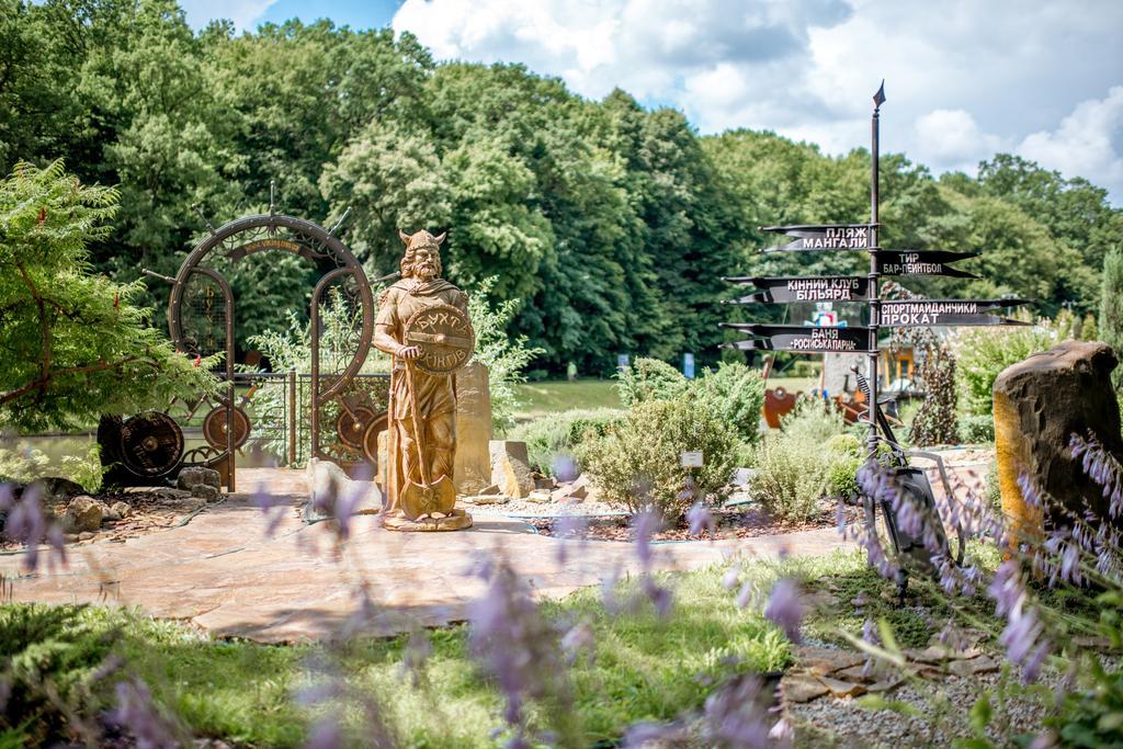 Buhta Vikingiv Hotell Vodniki Exteriör bild